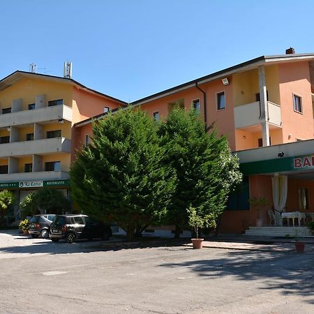 Hotel La Carica Pastrengo Esterno foto
