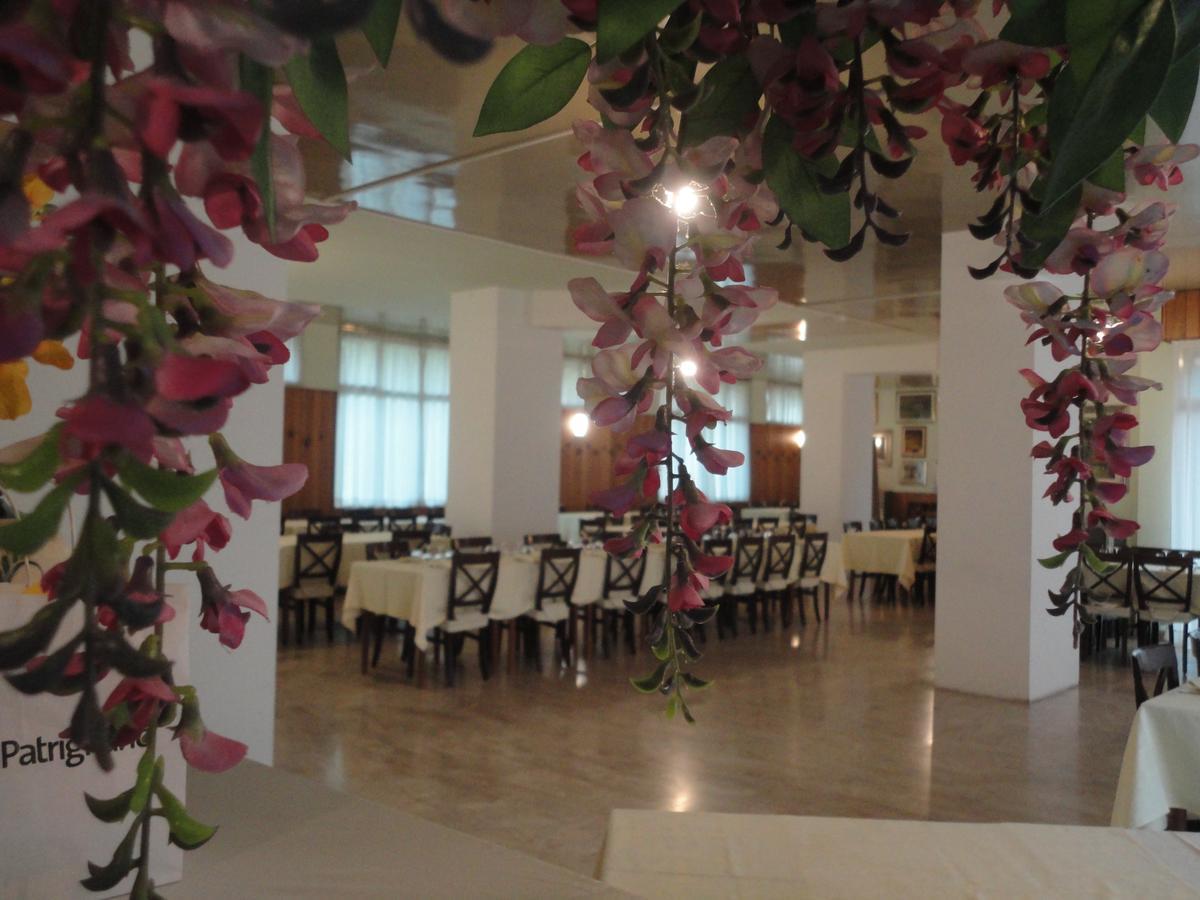 Hotel La Carica Pastrengo Esterno foto