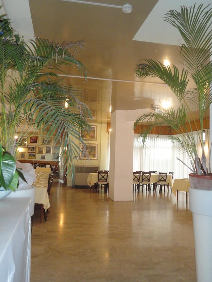 Hotel La Carica Pastrengo Esterno foto